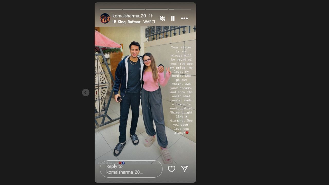 कोमल शर्मा ने इंंस्टाग्राम पर शेयर की तस्वीर (photo credit: instagram/komalsharma_20)